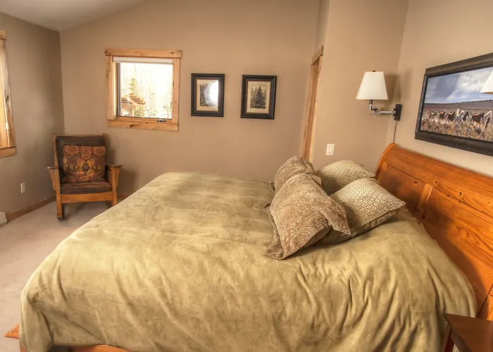 Spring Creek Ranch 4*